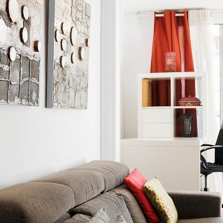 Aparteasy - Private Terrace, 3-Bedroom Apartment Барселона Екстериор снимка